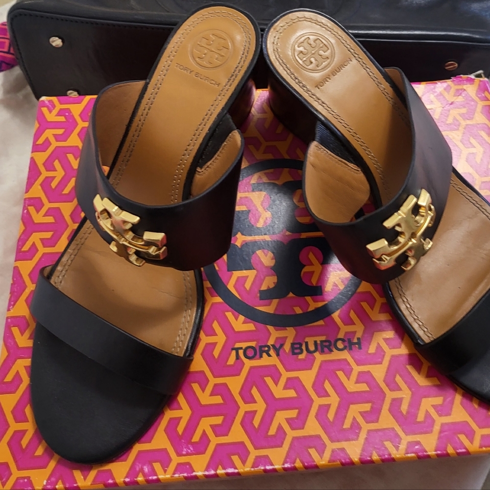 Tory Burch Sandals. Great condition.